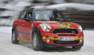 MINI JCW Countryman front tracking