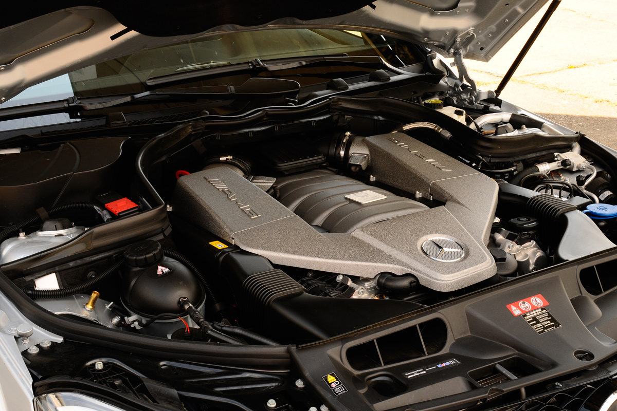 Mercedes C63 AMG engine