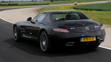 Mercedes SLS AMG rear tracking