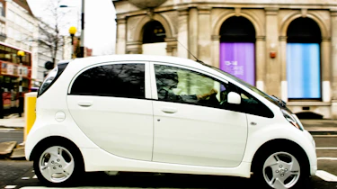 Mitsubishi i-MiEV profile