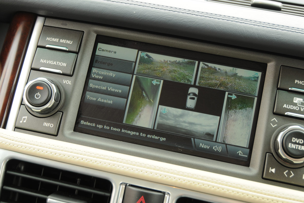 Range Rover sat-nav