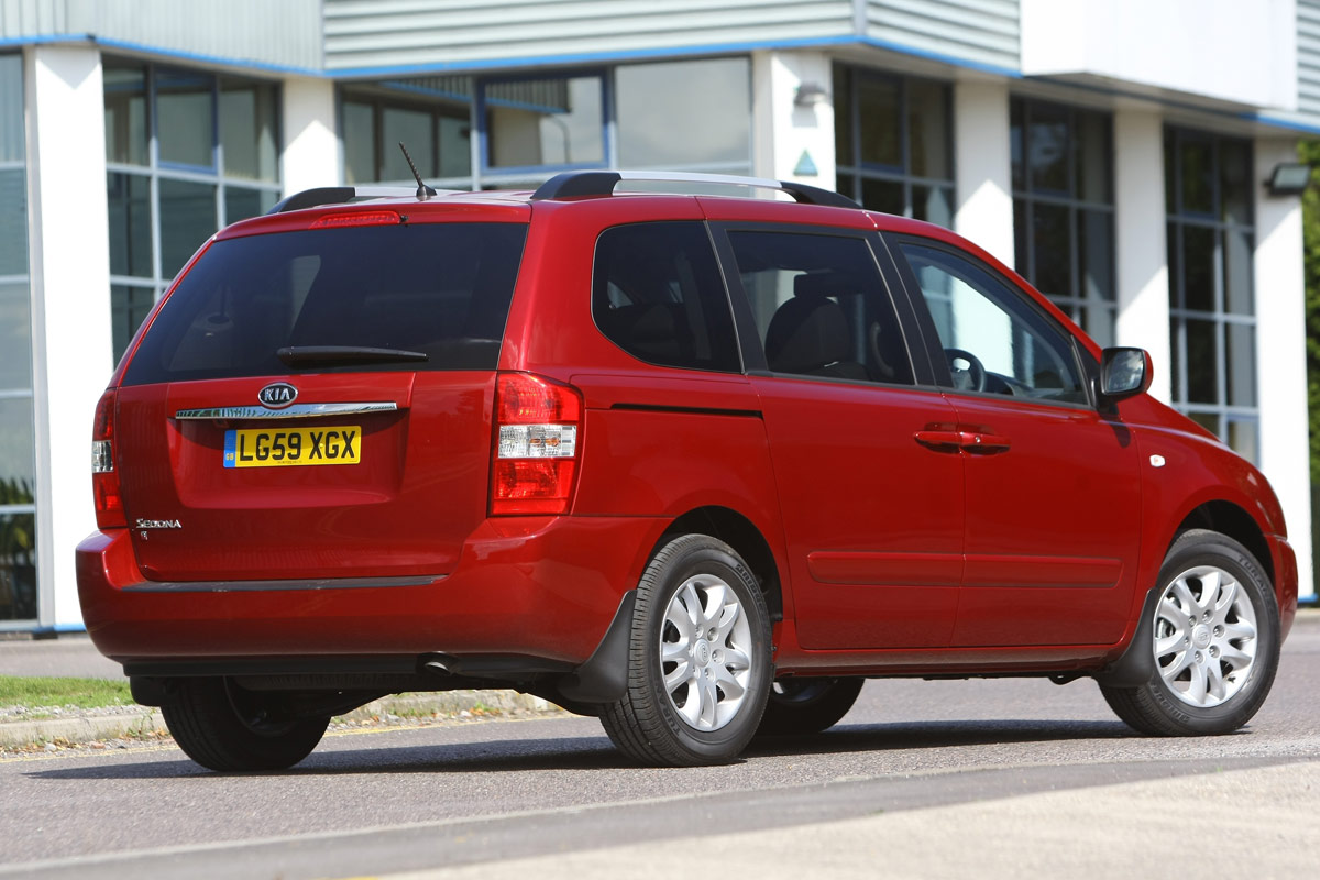 Kia Sedona rear