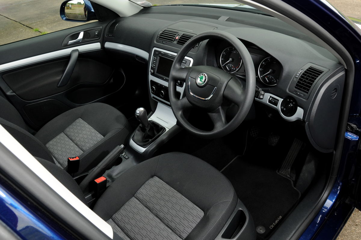 Skoda Octavia Estate dash