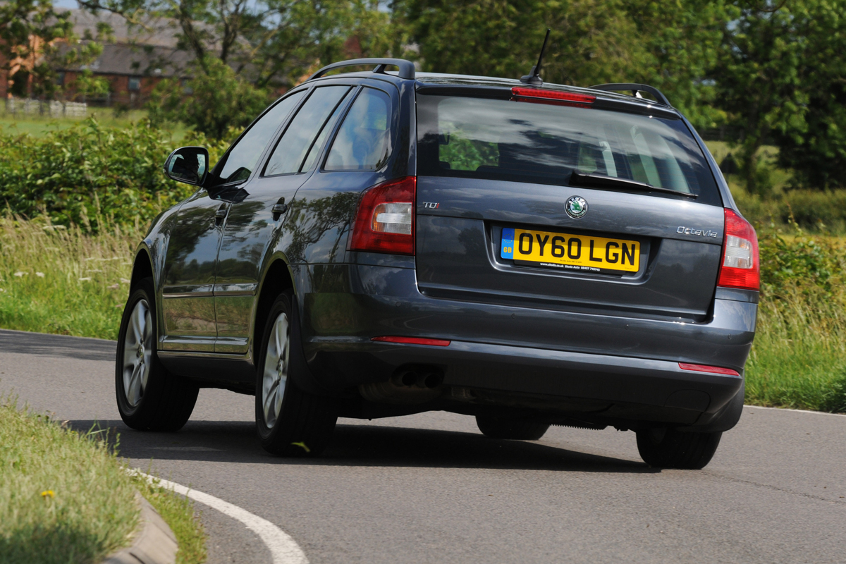 Skoda Octavia Estate rear cornering
