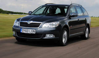 Skoda Octavia Estate front tracking