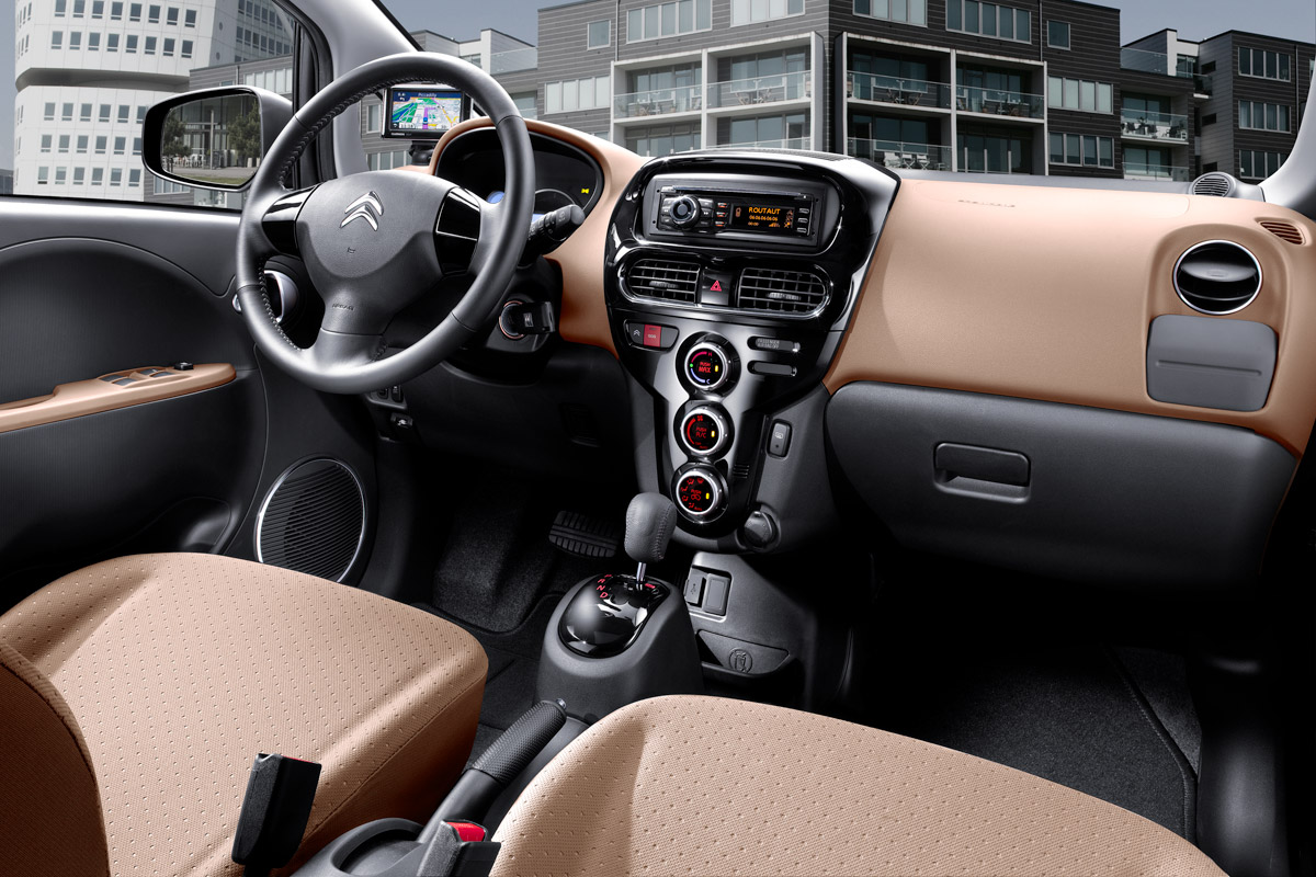 Citroen C-Zero interior