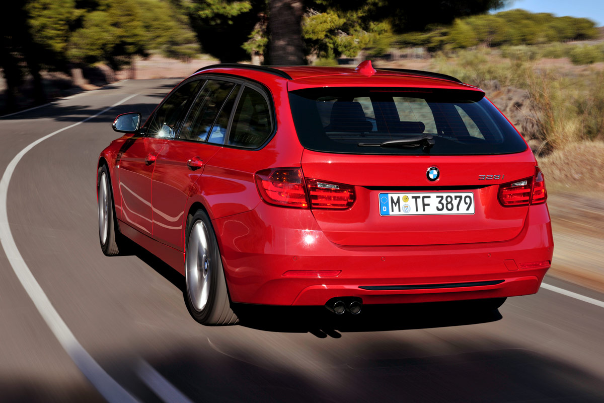 BMW 3 Series Touring rear tracking