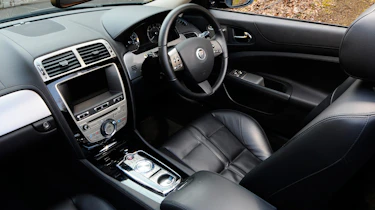 Jaguar XK Convertible interior