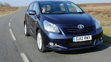 Toyota Verso front tracking