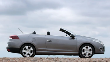 Renault Megane CC profile