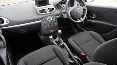 Renault Clio Sport Tourer interior