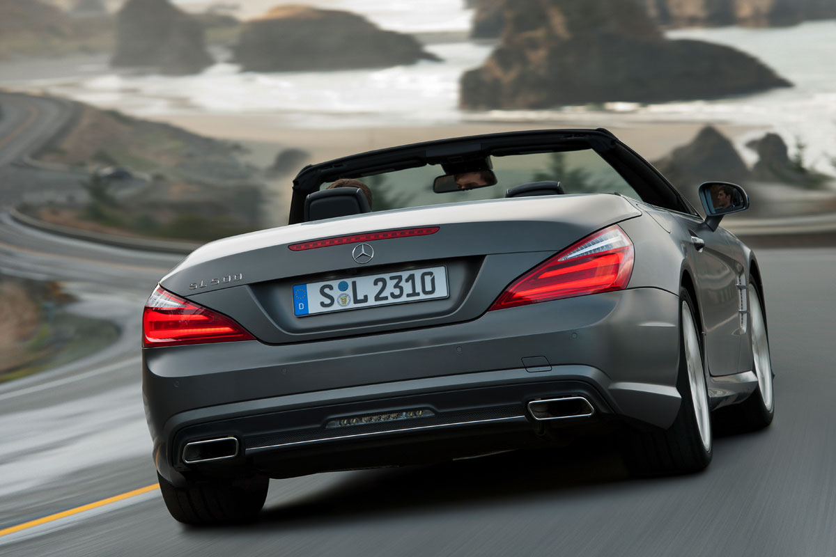 Mercedes SL rear cornering