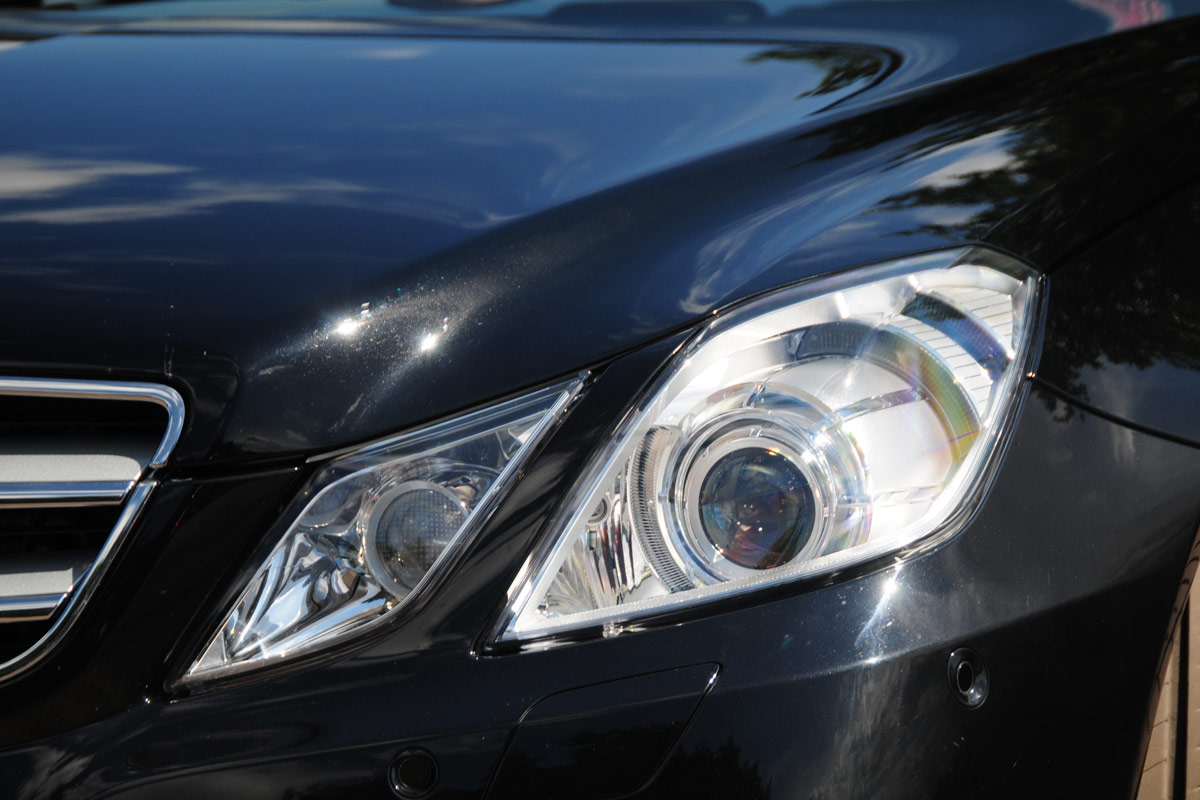 Mercedes E-Class Cabriolet light
