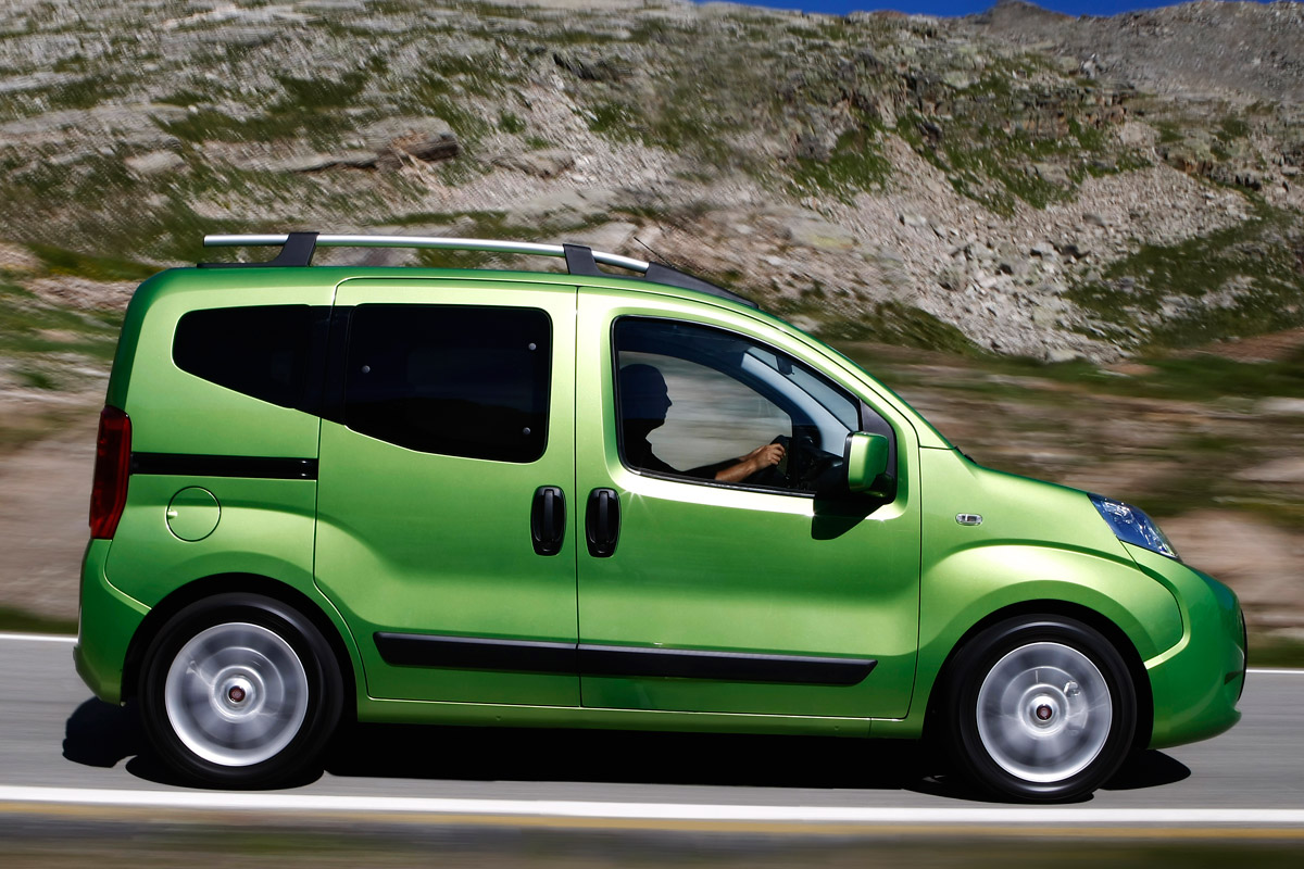 Fiat Qubo profile