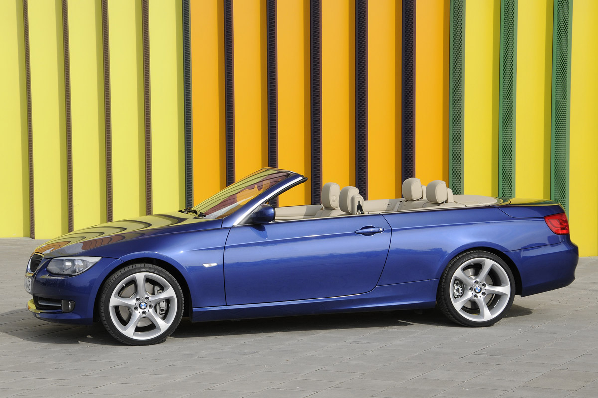 BMW 3 Series Convertible profile