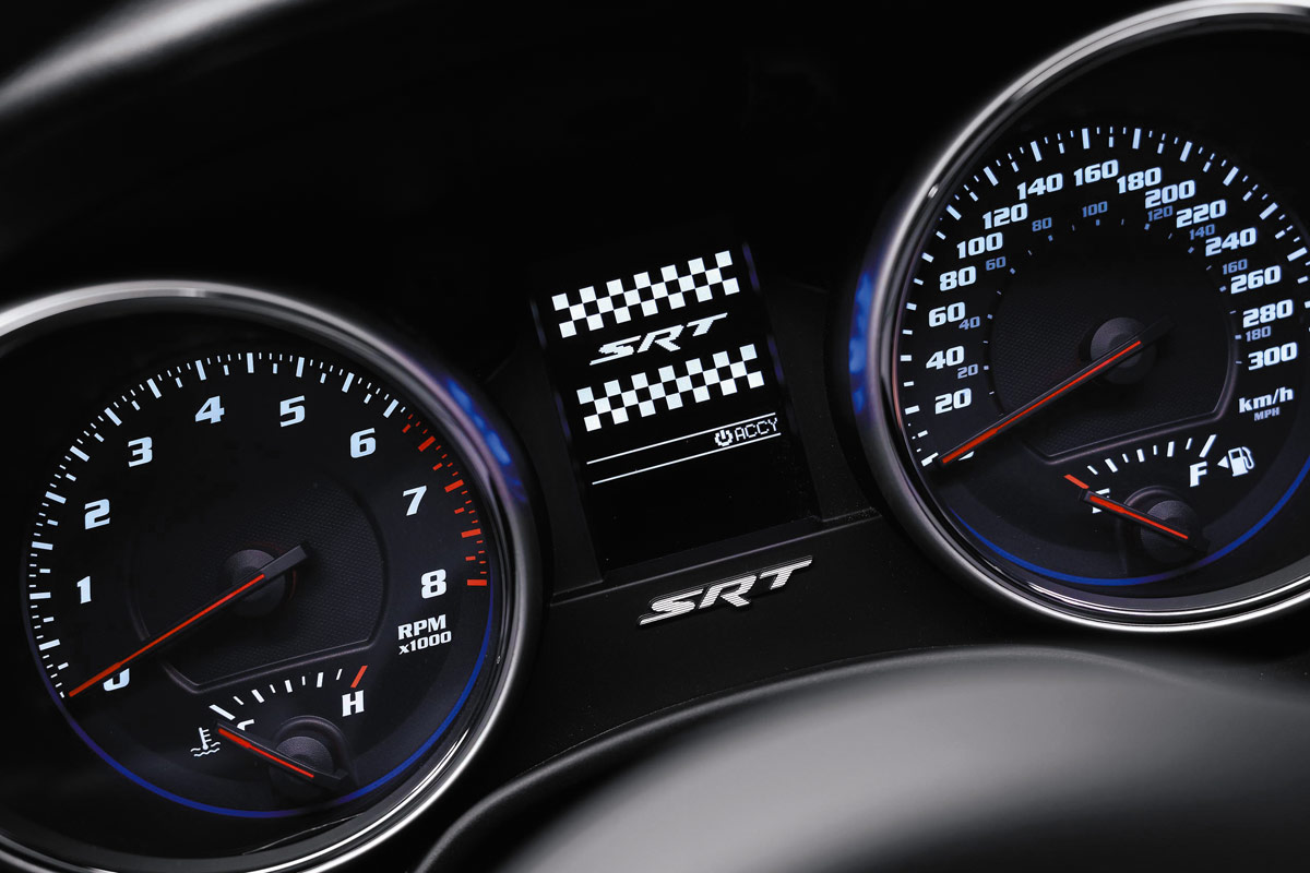 Jeep Grand Cherokee SRT  dials