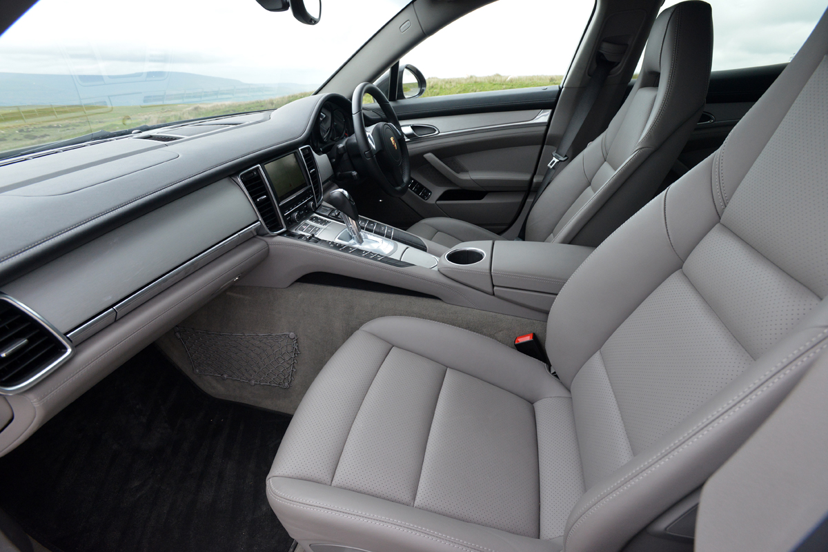 Porsche Panamera front interior