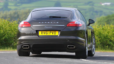 Porsche Panamera rear tracking