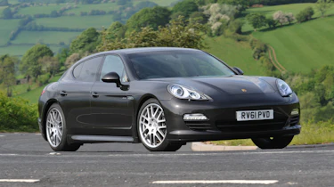 Porsche Panamera side tracking