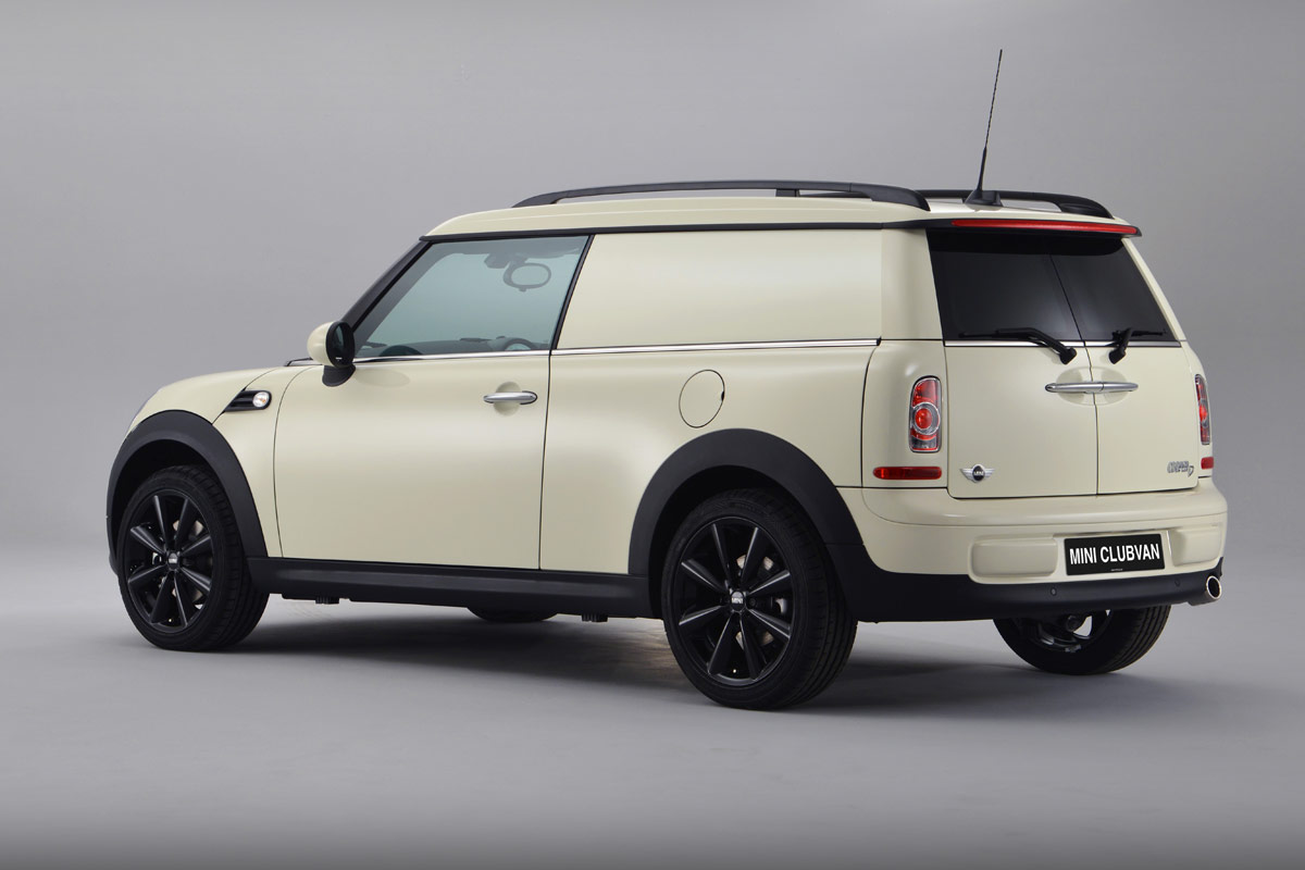 MINI Clubvan rear three-quarters