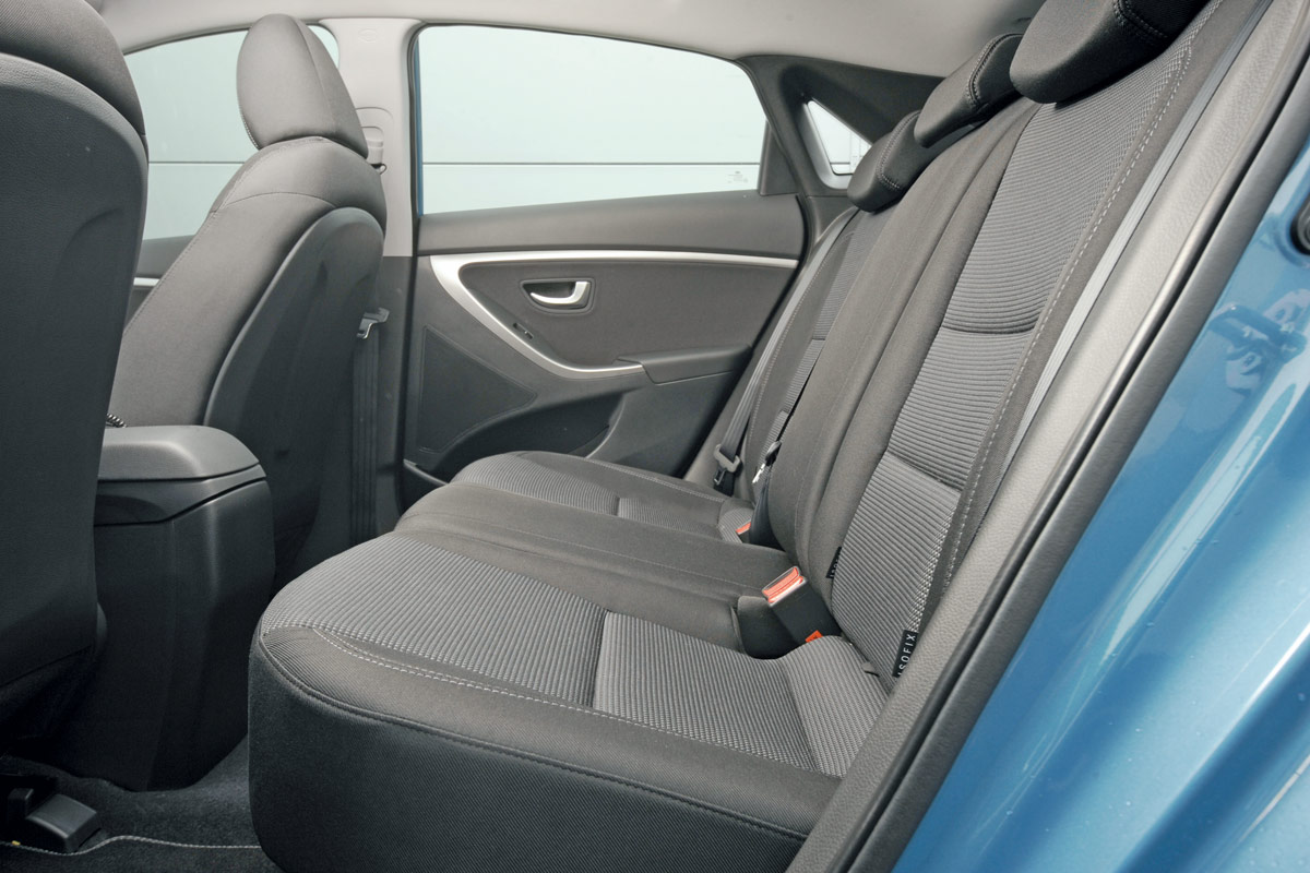 Hyundai i30 rear seats