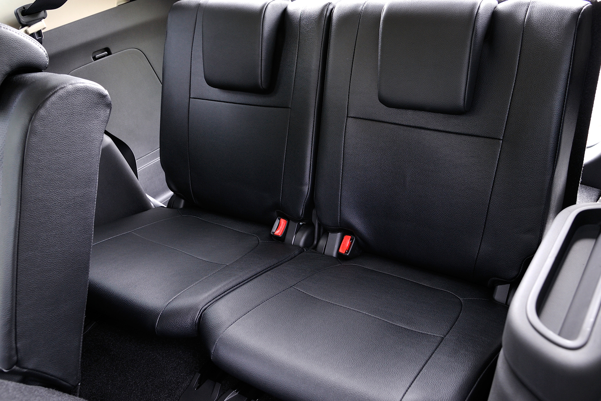 Mitsubishi Outlander back seats