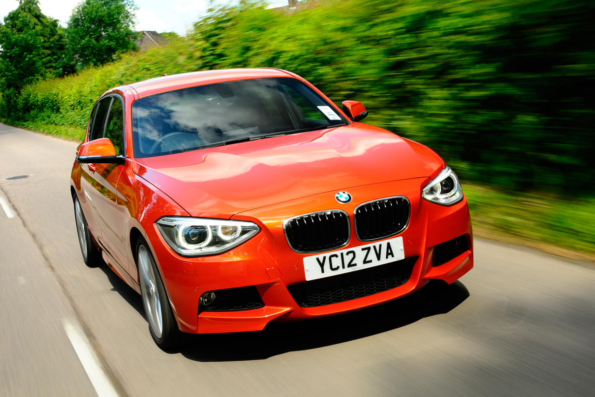 BMW 125d M Sport front tracking