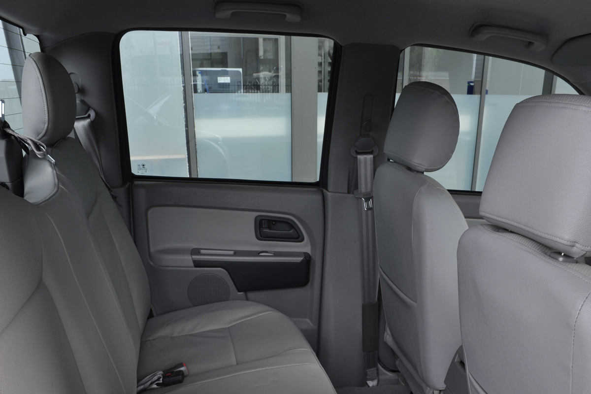 Great Wall Steed rear interior