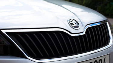 Skoda Rapid grille