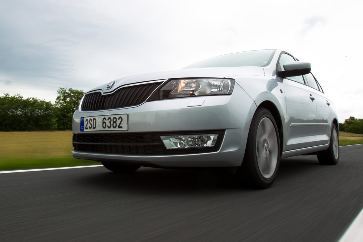 Skoda Rapid front