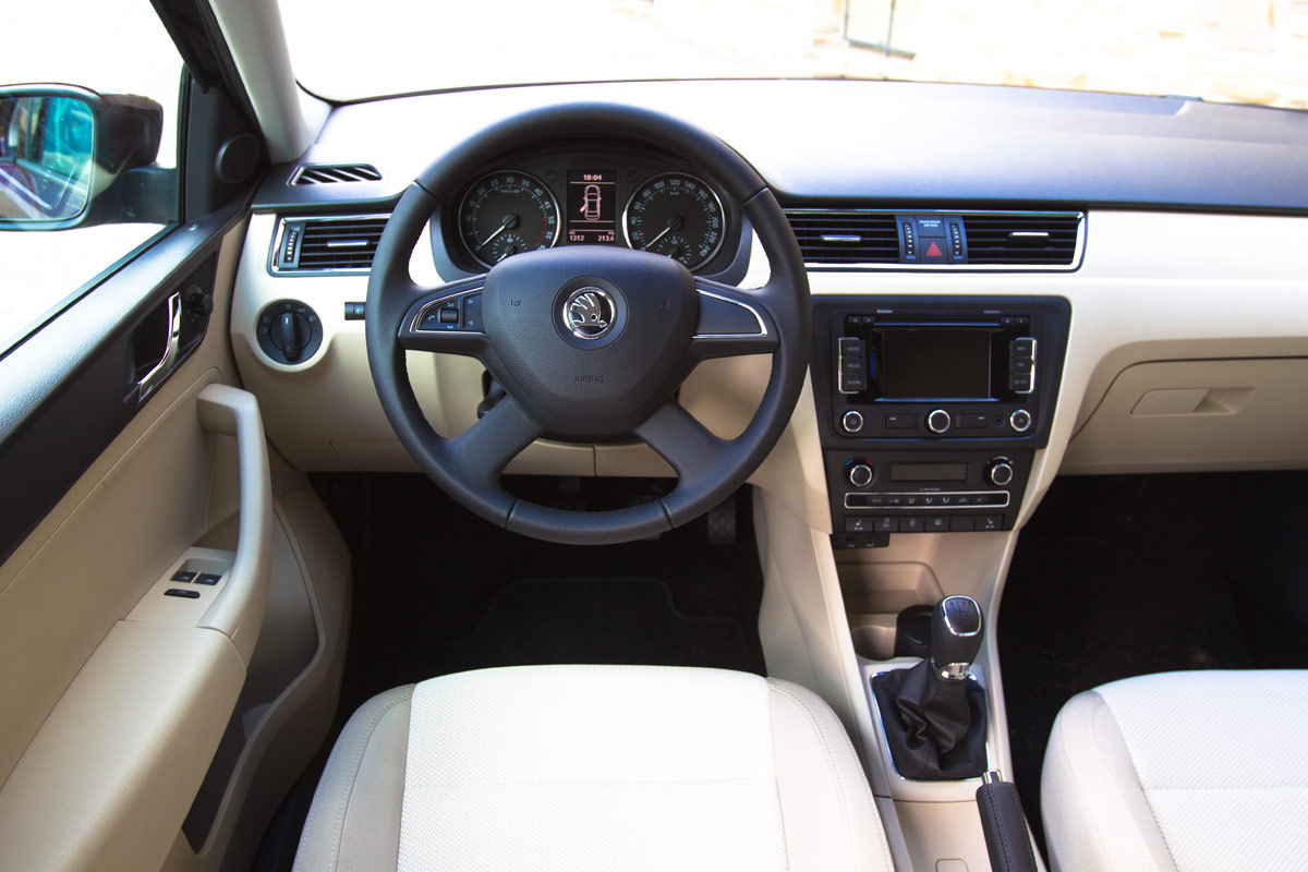 Skoda Rapid interior