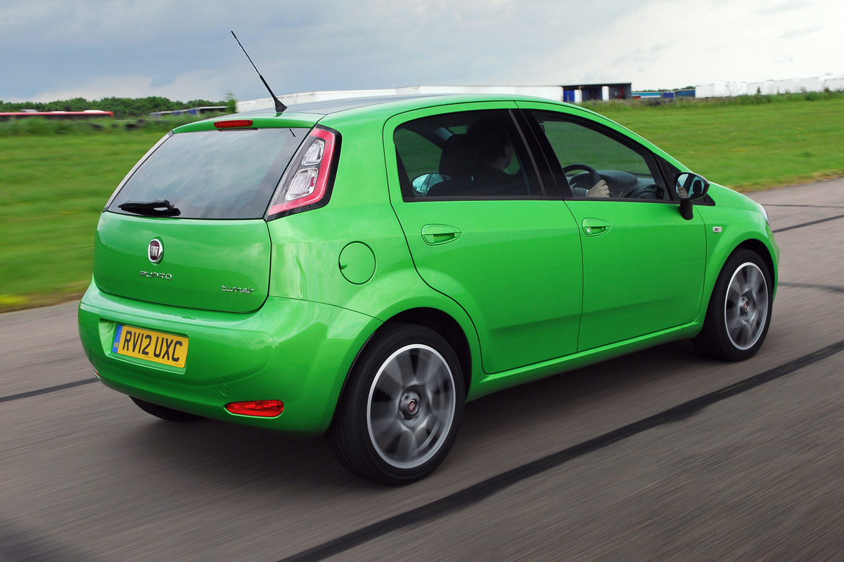 Fiat Punto TwinAir rear tracking