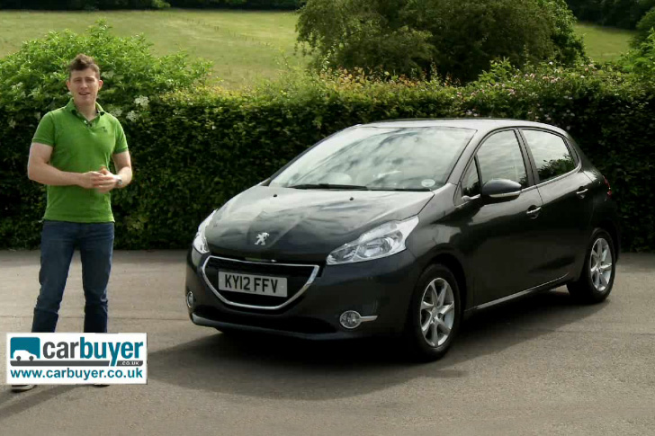 Peugeot 208 video review