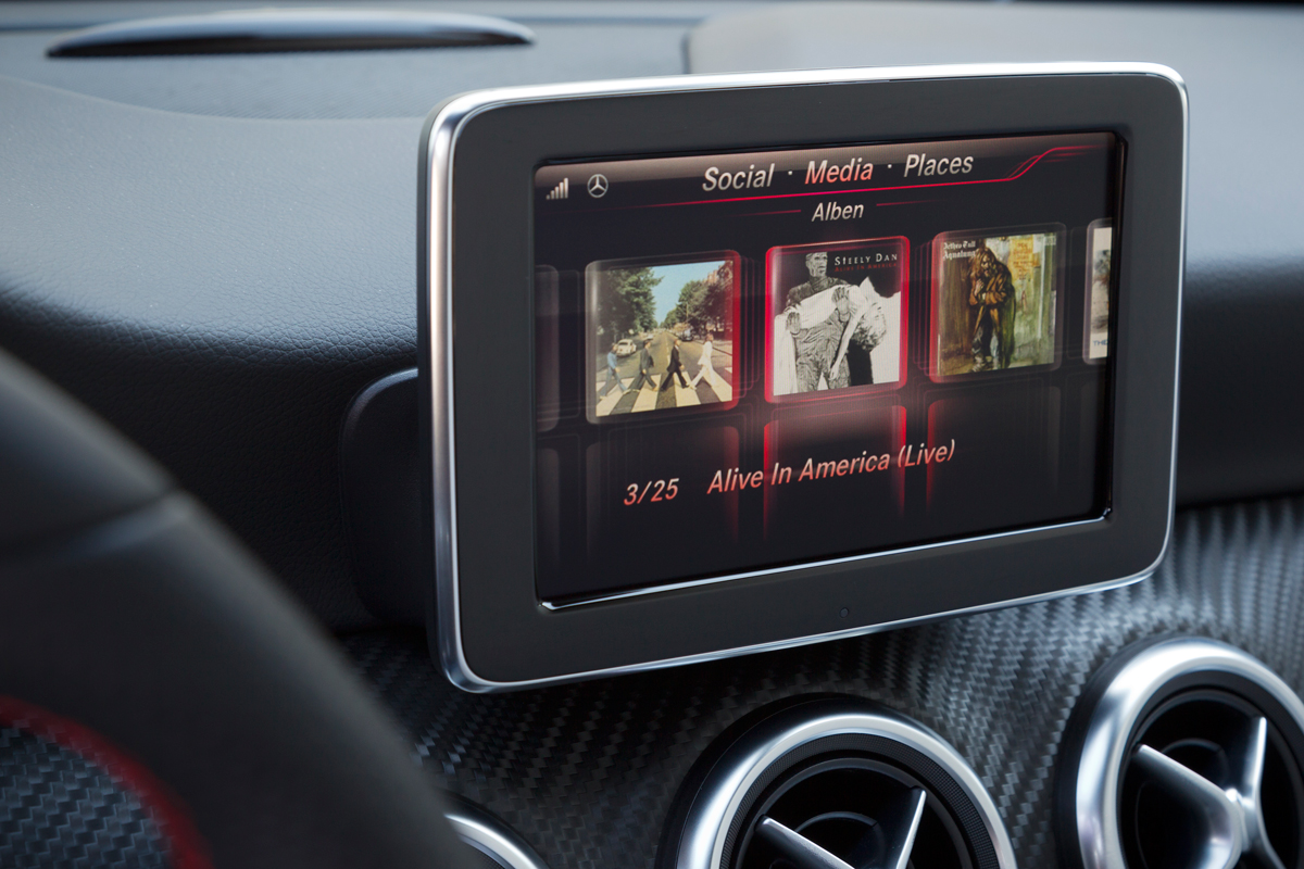 Mercedes A250 Sport dash screen