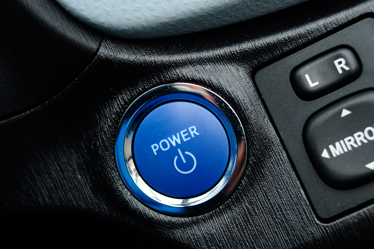 Toyota Yaris Hybrid ignition