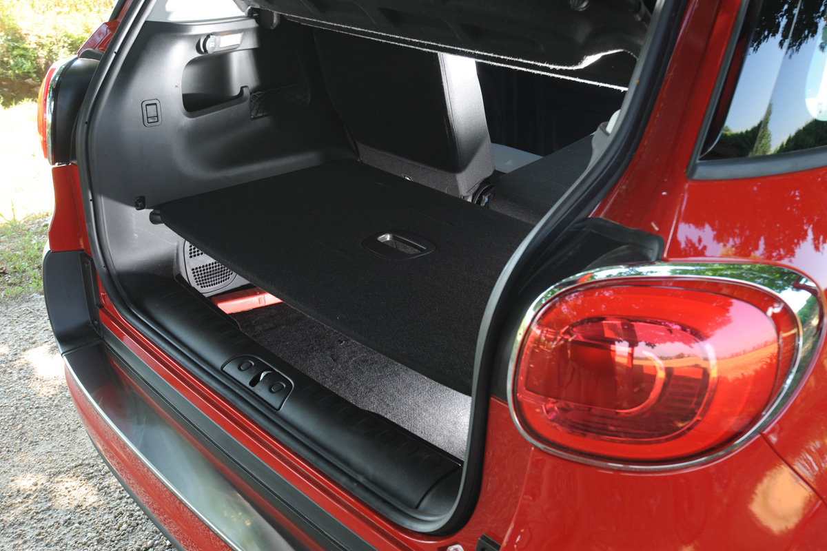 Fiat 500L boot