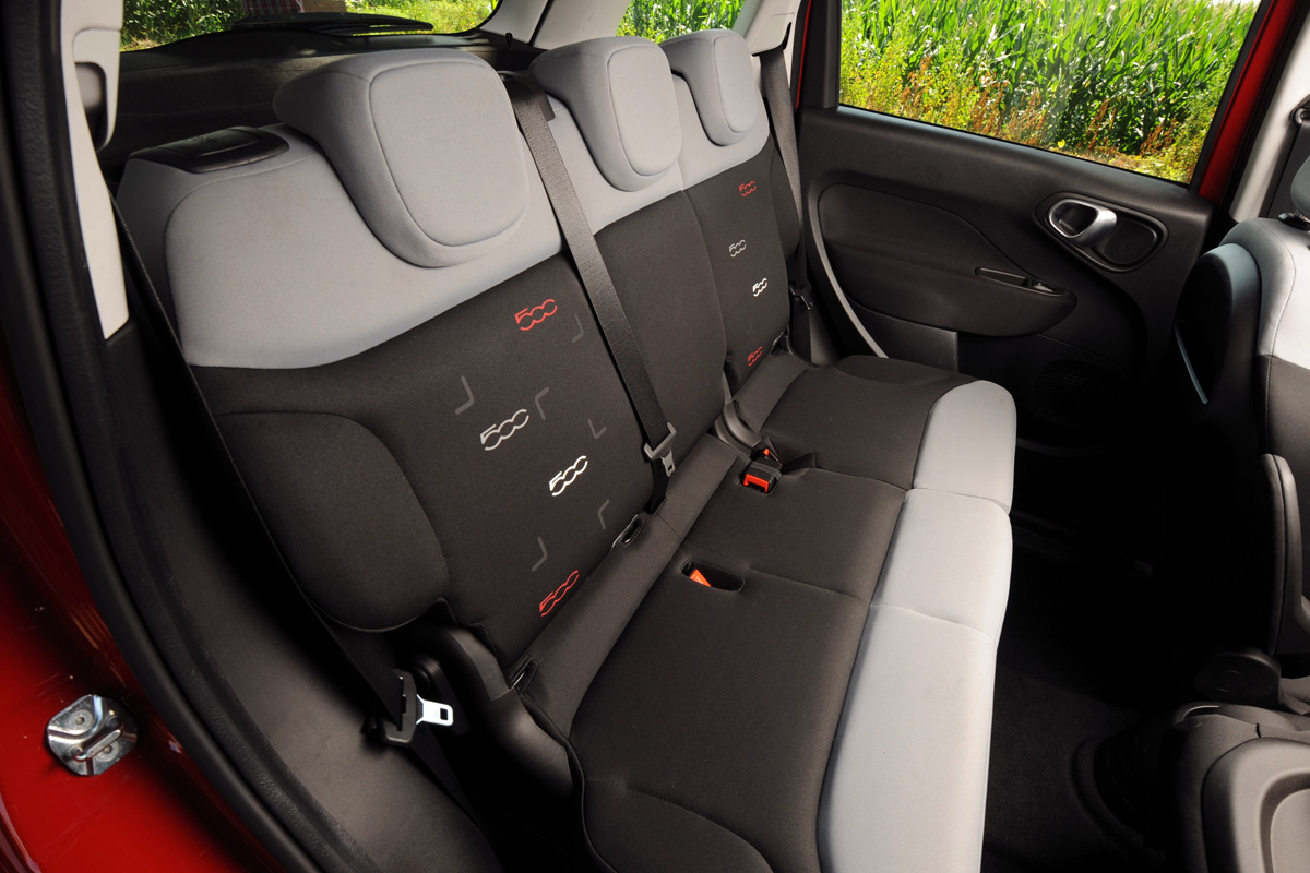 Fiat 500L rear seats