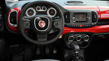 Fiat 500L interior