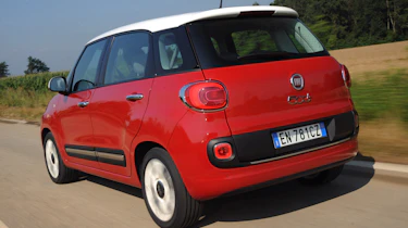 Fiat 500L rear tracking