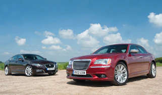 Chrysler 300C vs Jaguar XF