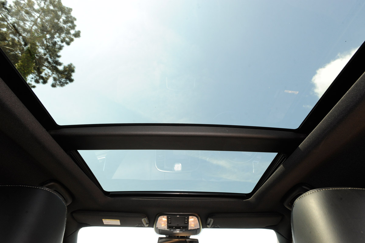 Chrysler 300C panoramic roof