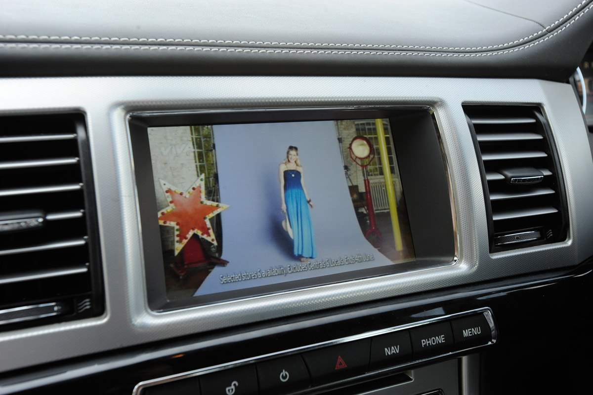Jaguar XF detail