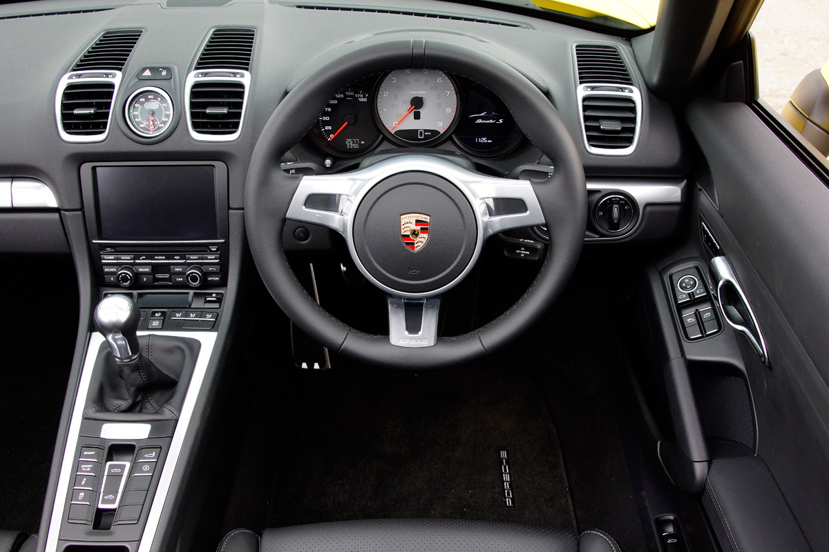 Porsche Boxster S dash