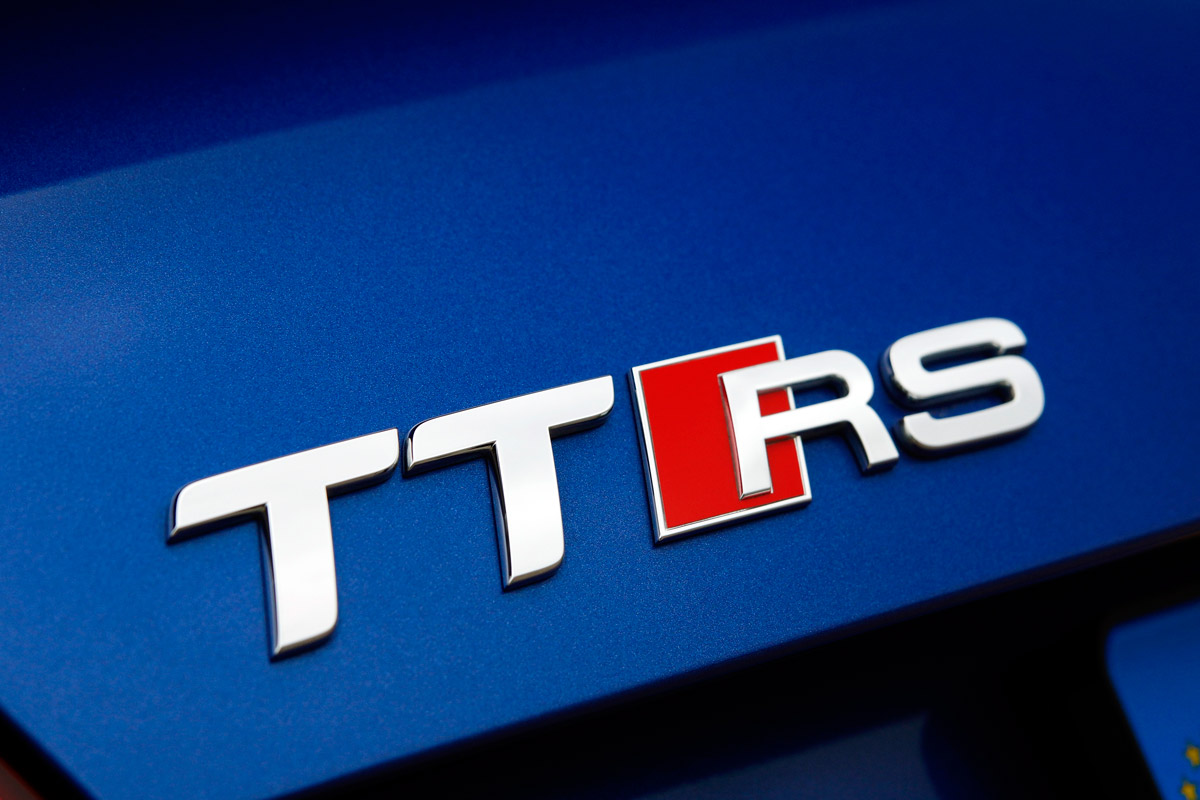 Audi TT RS Roadster badge