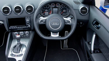 Audi TT RS Roadster dash
