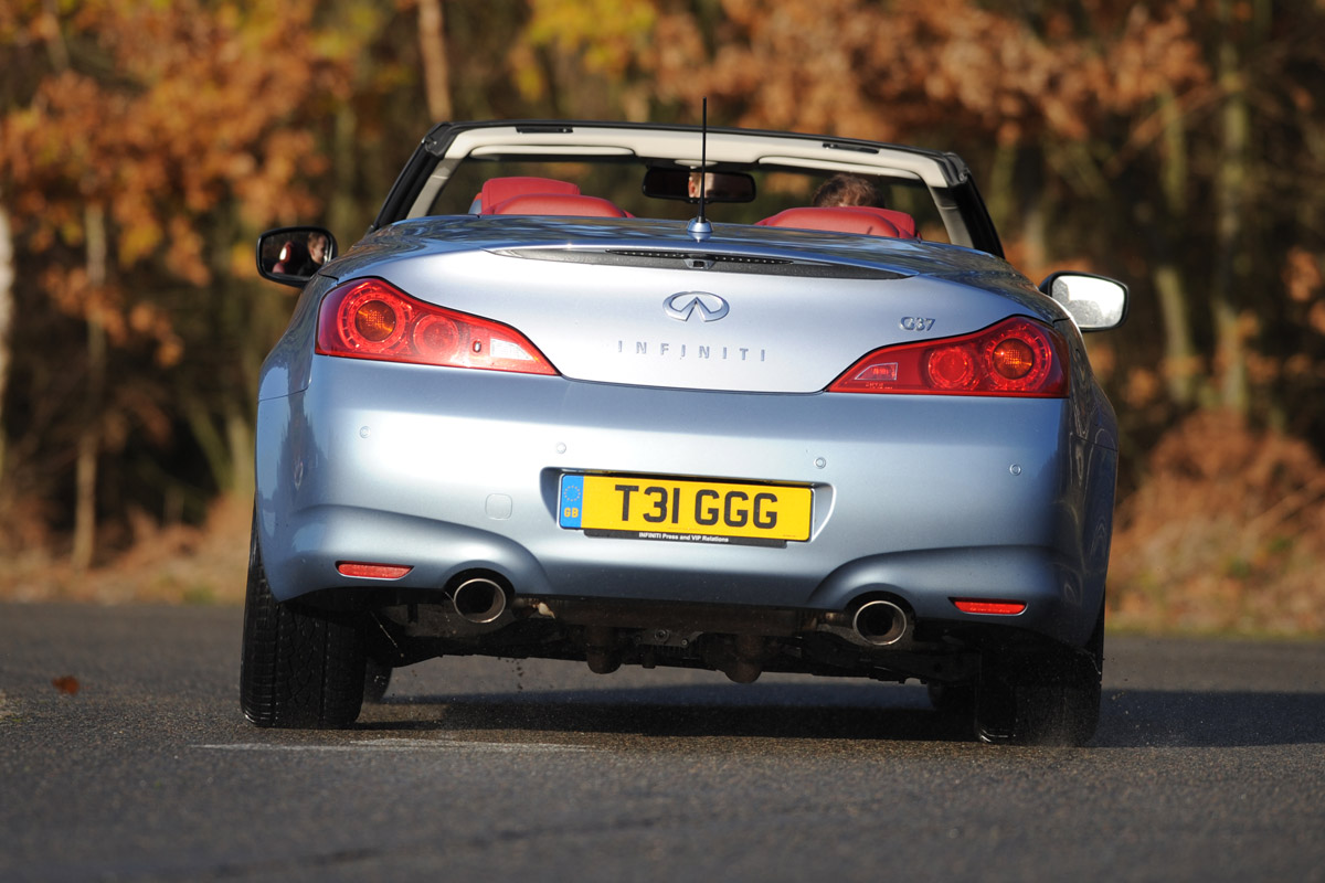 Infiniti G37 rear