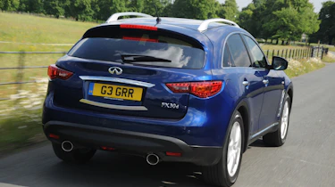Infiniti FX rear tracking