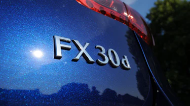 Infiniti FX badge
