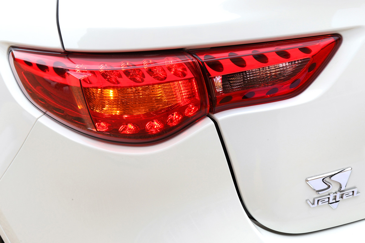 Infiniti FX Vettel rear light and badge detail