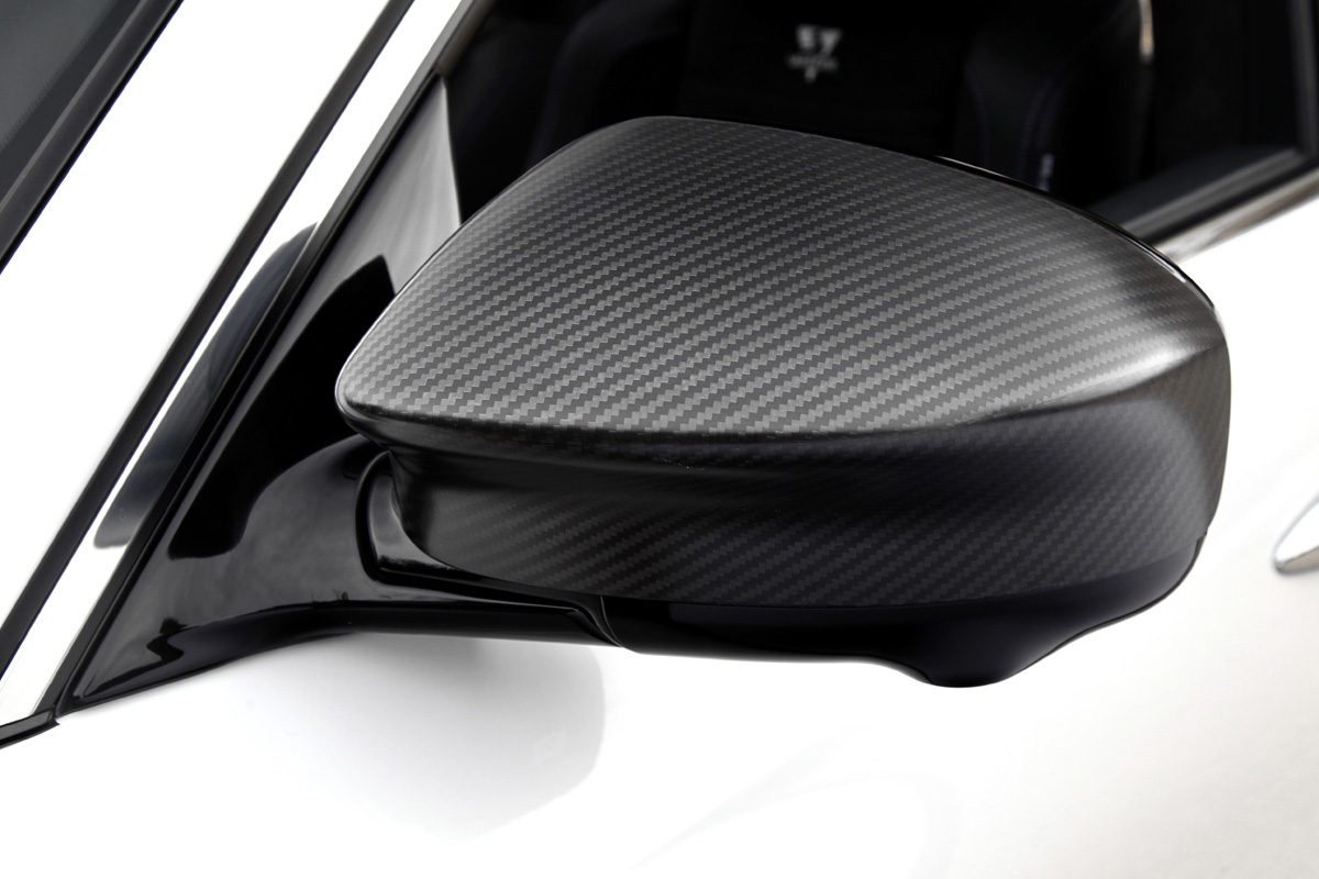 Infiniti FX Vettel wing mirror detail